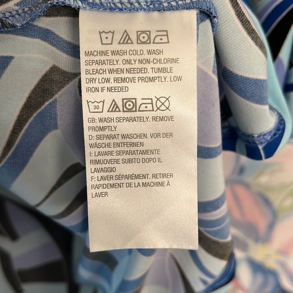 Set of 2 Susan Graver tunic tops. Size 1X - Picture 5 of 8